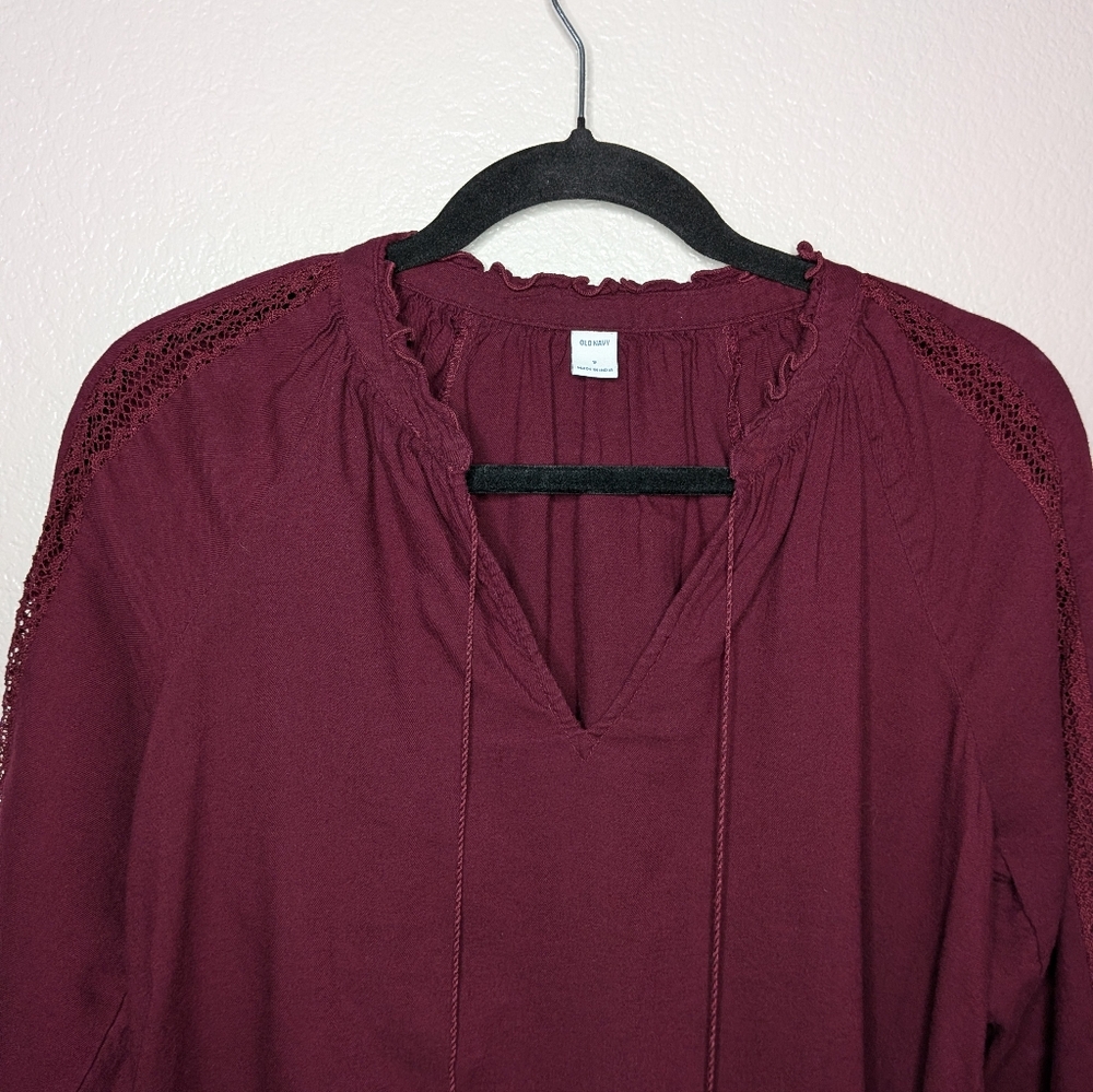 Old Navy Womens Red Burgundy Autumm Fall Tie Front Crochet Trim Blouse S - Picture 2 of 7